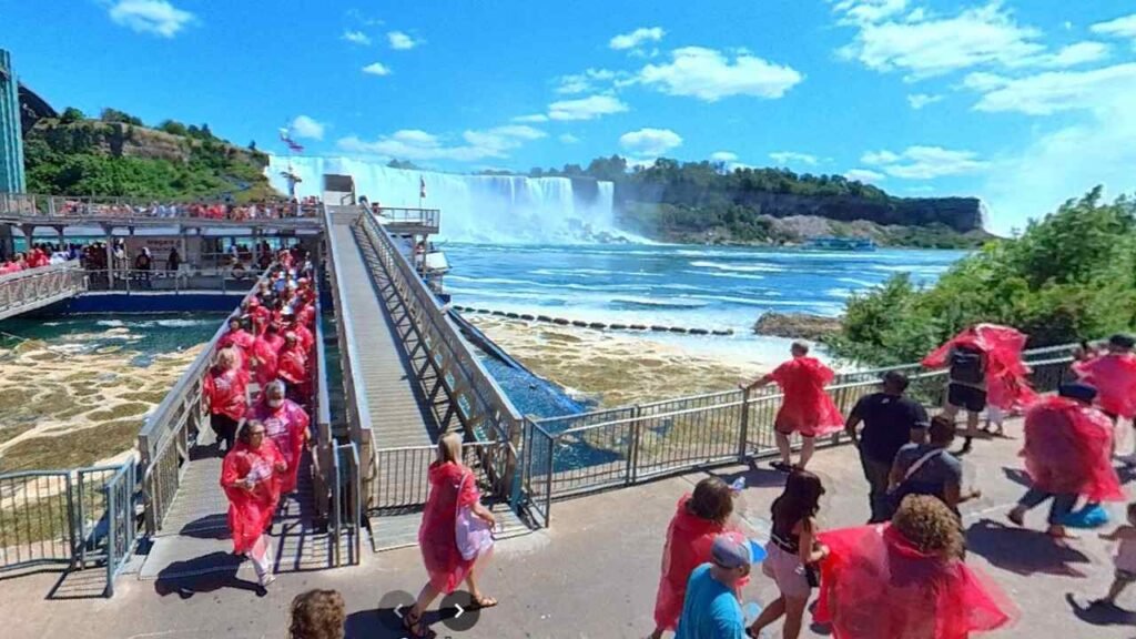 Explore Canadian waterfalls