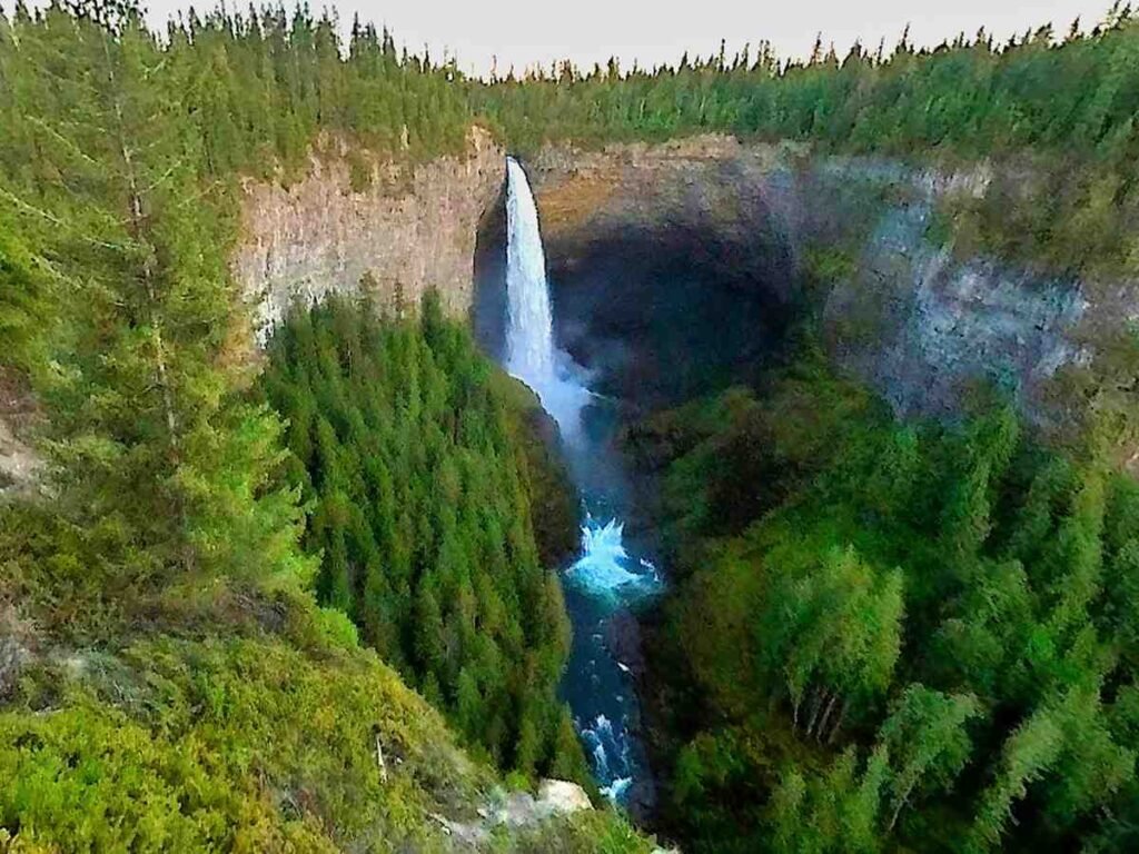 Helmcken-Falls